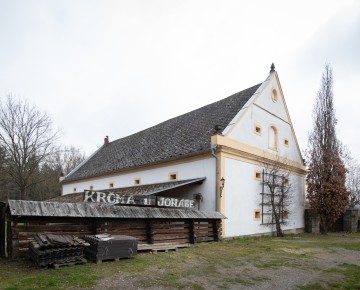 Baroque granary, historical court Jonáš